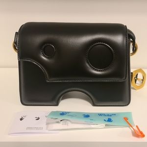 Off-White Burrow Back - Black